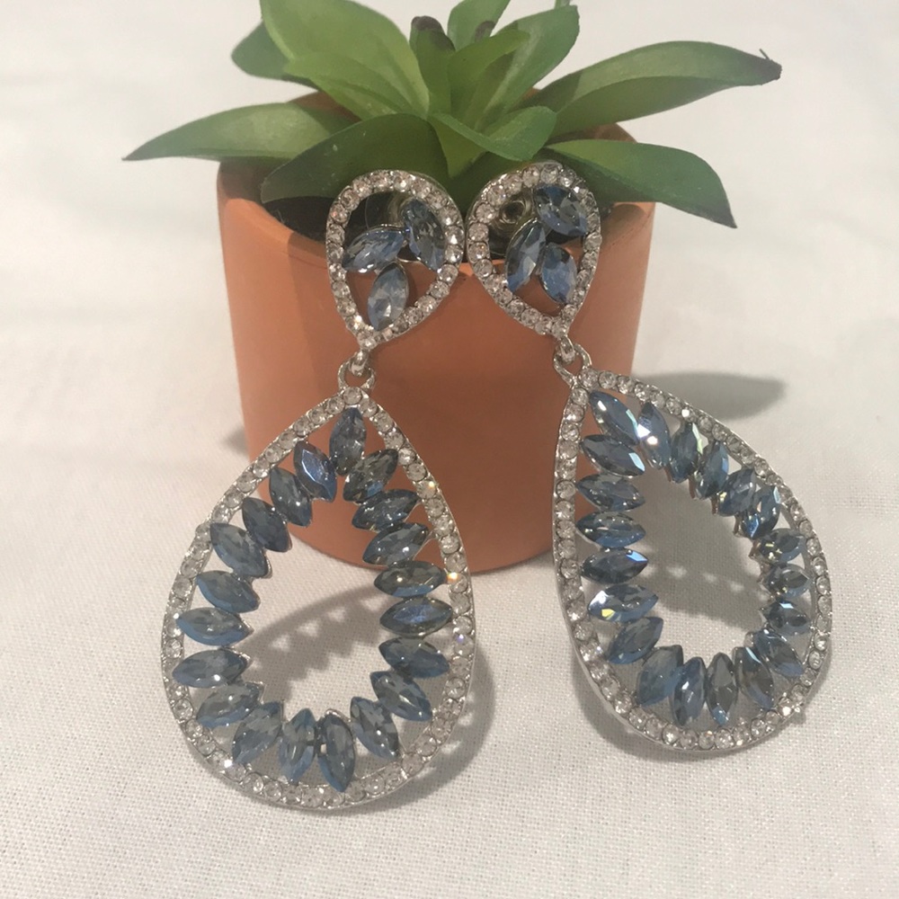 Blue and Silver Fassion Earrings cristal stone